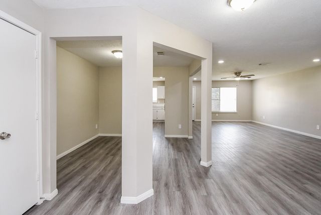 12727 Rockford Drive, Houston, TX 77048