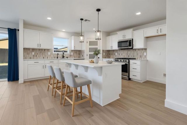 2125 Redding Way, Atwater, CA 95301