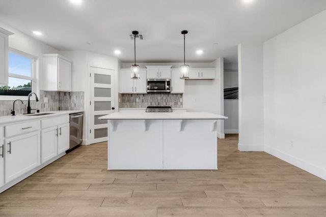 2125 Redding Way, Atwater, CA 95301