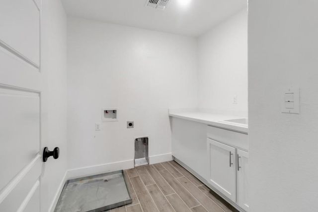 2125 Redding Way, Atwater, CA 95301