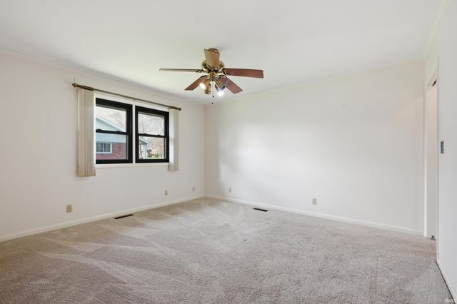 304 N Bayberry Lane, Muncie, IN 47304