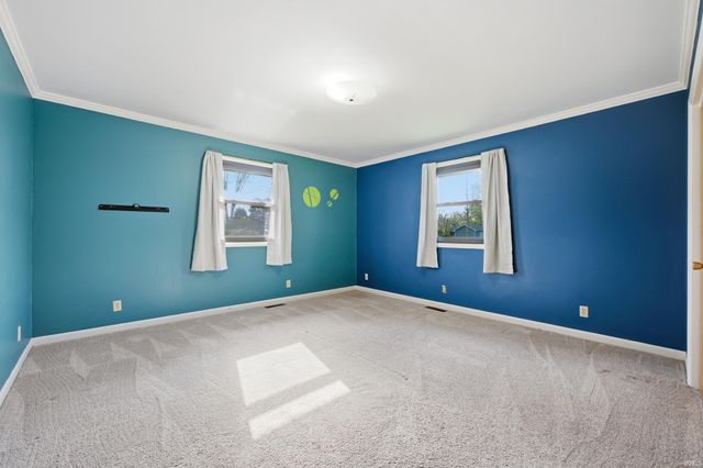 304 N Bayberry Lane, Muncie, IN 47304