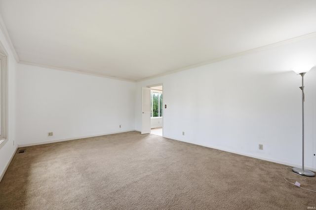 304 N Bayberry Lane, Muncie, IN 47304