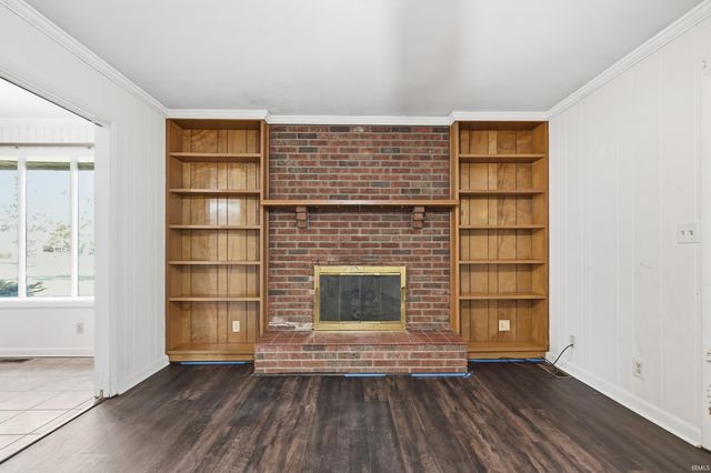 304 N Bayberry Lane, Muncie, IN 47304
