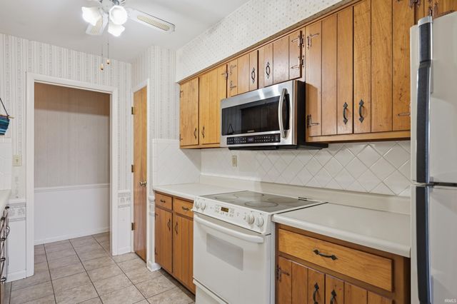 304 N Bayberry Lane, Muncie, IN 47304