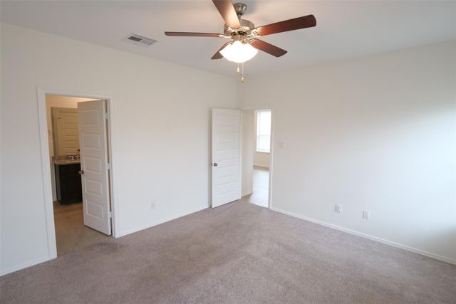 5719 Tabula Rasa Drive, Katy, TX 77493