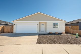 7920 Jacqueline Way, White City, OR 97503