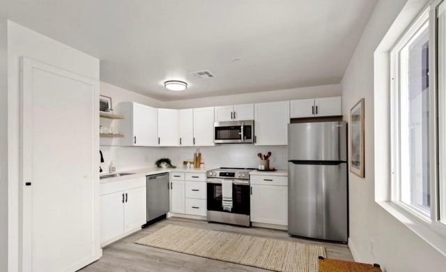 3114 N 68th Street 2, Scottsdale, AZ 85251