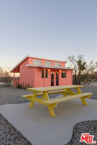 3925 Valley Vista Avenue, Yucca Valley, CA 92284