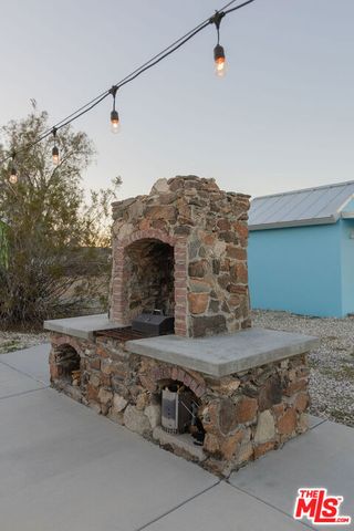 3925 Valley Vista Avenue, Yucca Valley, CA 92284