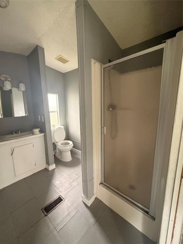 747 Road 5210, Cleveland, TX 77327