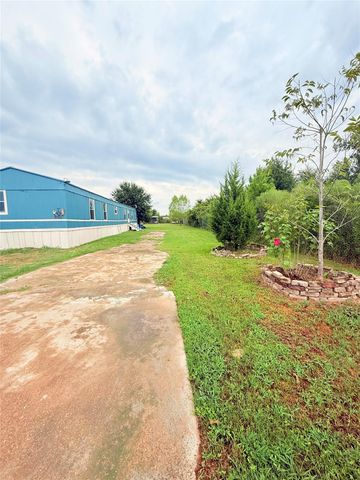 747 Road 5210, Cleveland, TX 77327