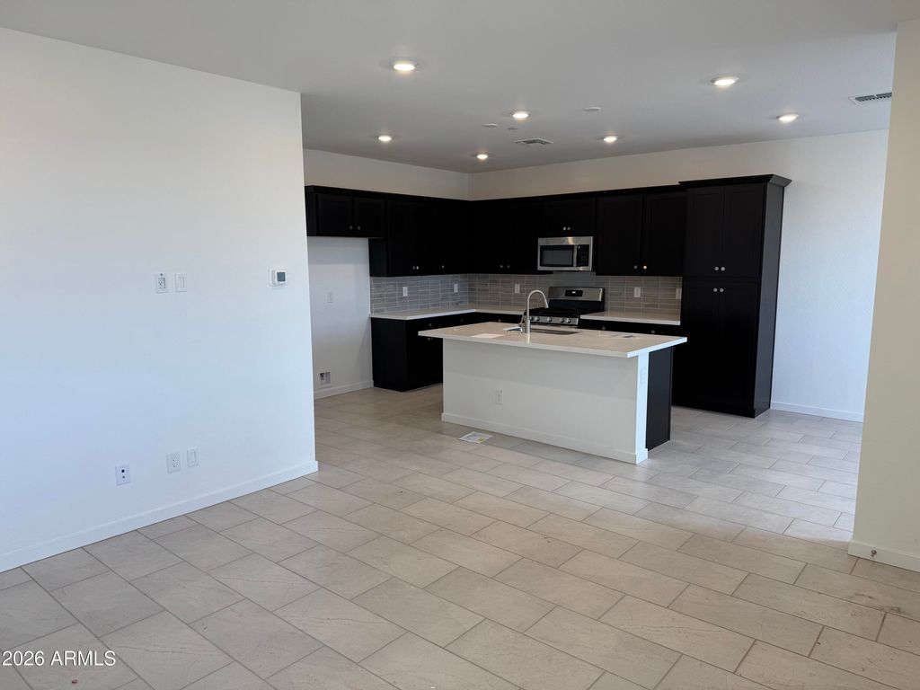 2265 S Falcon Drive, Gilbert, AZ 85295 — photo 5