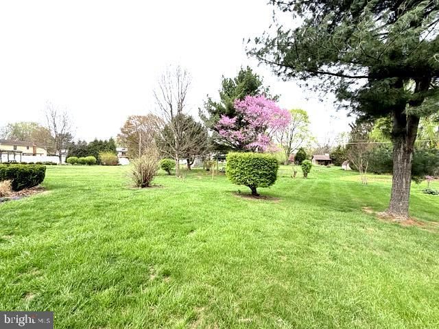 53 EDGELEA DR, Chambersburg, PA 17201