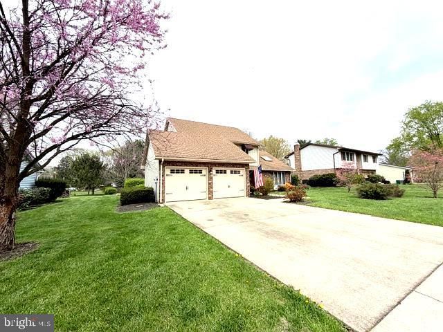 53 EDGELEA DR, Chambersburg, PA 17201