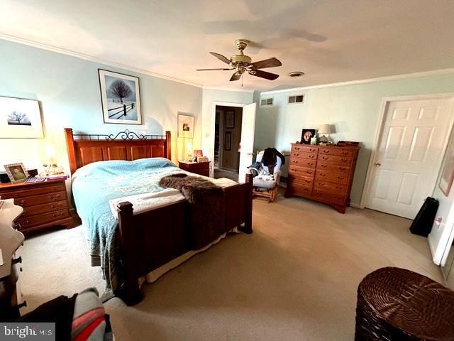 53 EDGELEA DR, Chambersburg, PA 17201
