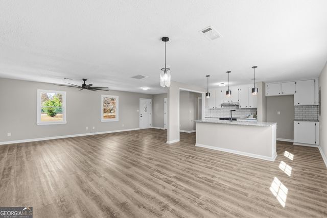 167 Erin Court, Byron, GA 31008