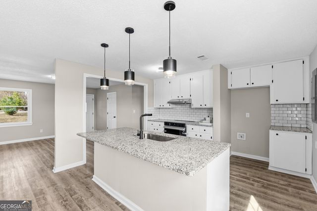 167 Erin Court, Byron, GA 31008