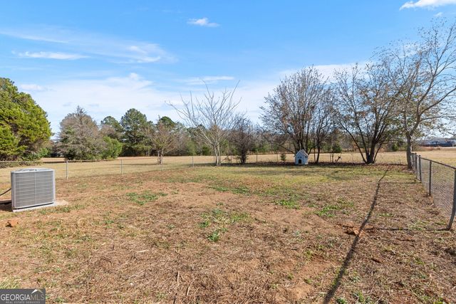 167 Erin Court, Byron, GA 31008