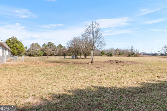 167 Erin Court, Byron, GA 31008