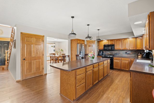 606 NW 17th Street, Ankeny, IA 50023