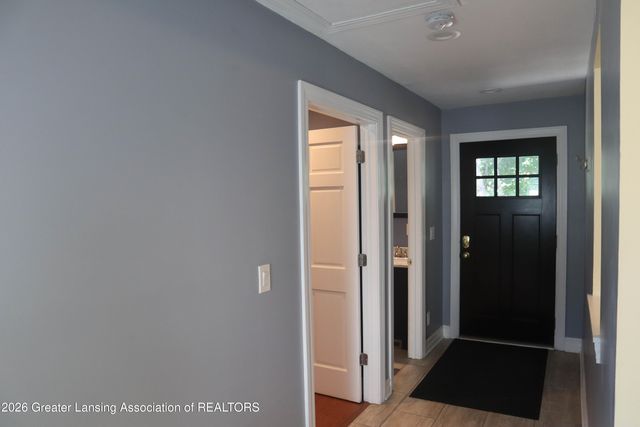 1220 W Hillsdale Street, Lansing, MI 48915