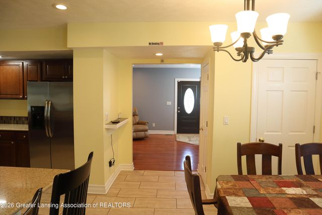 1220 W Hillsdale Street, Lansing, MI 48915