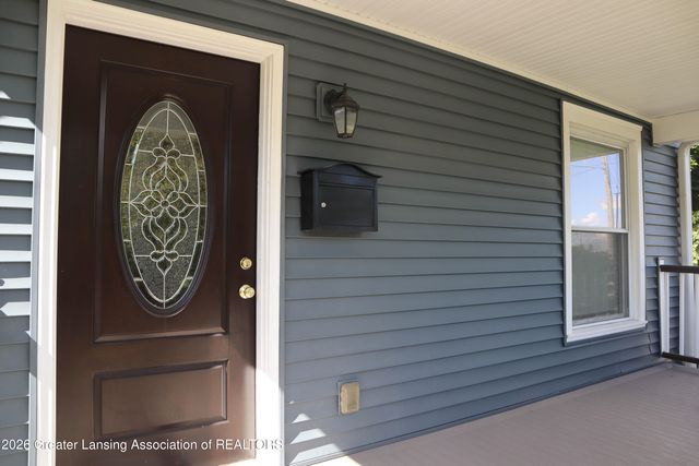 1220 W Hillsdale Street, Lansing, MI 48915