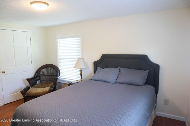 1220 W Hillsdale Street, Lansing, MI 48915
