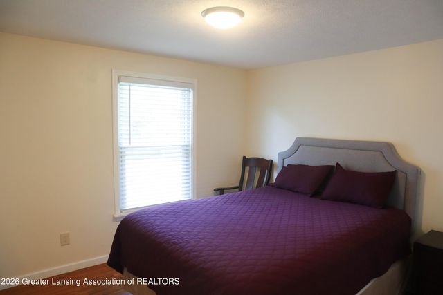 1220 W Hillsdale Street, Lansing, MI 48915