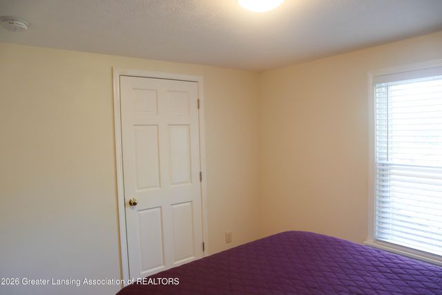 1220 W Hillsdale Street, Lansing, MI 48915