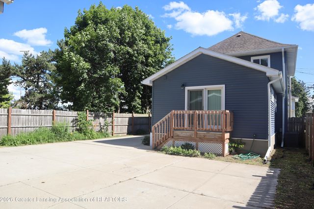 1220 W Hillsdale Street, Lansing, MI 48915
