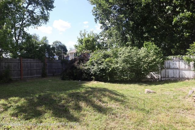 1220 W Hillsdale Street, Lansing, MI 48915