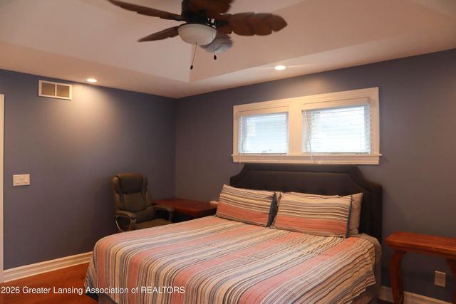 1220 W Hillsdale Street, Lansing, MI 48915