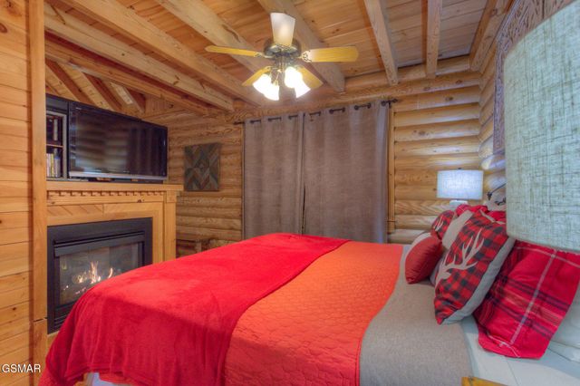 3139 Smoky Ridge Way, Sevierville, TN 37876