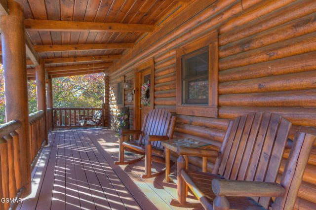 3139 Smoky Ridge Way, Sevierville, TN 37876