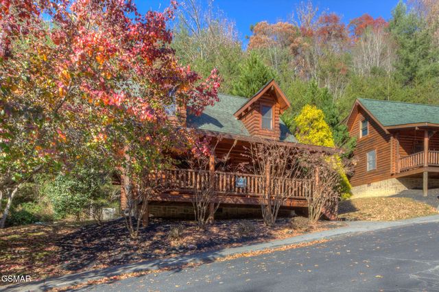 3139 Smoky Ridge Way, Sevierville, TN 37876