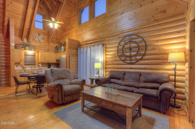 3139 Smoky Ridge Way, Sevierville, TN 37876