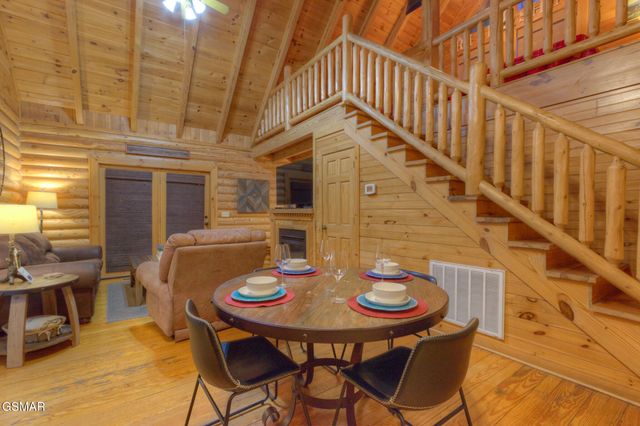 3139 Smoky Ridge Way, Sevierville, TN 37876