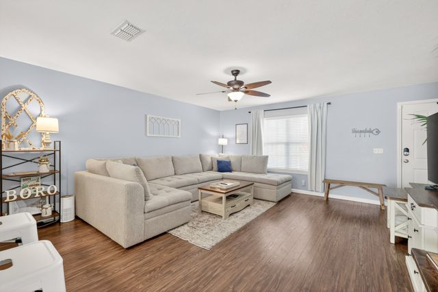 1011 Wolves Den Pl, Murfreesboro, TN 37128