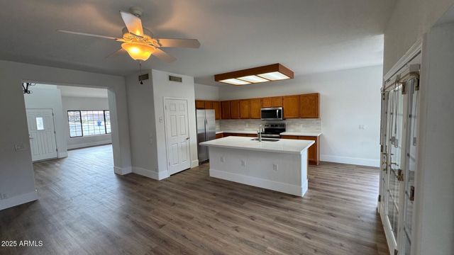 1816 N SALEM Street, Mesa, AZ 85205