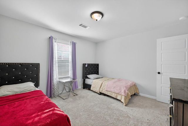 41 Station Overlook Way, Auburn, GA 30011