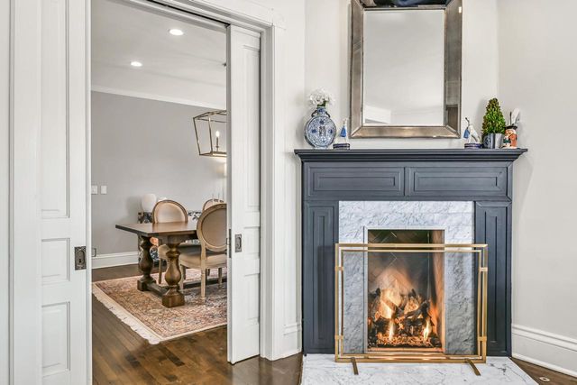 806 E Beaumont AVENUE, Whitefish Bay, WI 53217