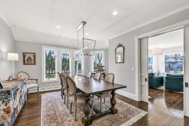 806 E Beaumont AVENUE, Whitefish Bay, WI 53217