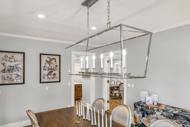 806 E Beaumont AVENUE, Whitefish Bay, WI 53217