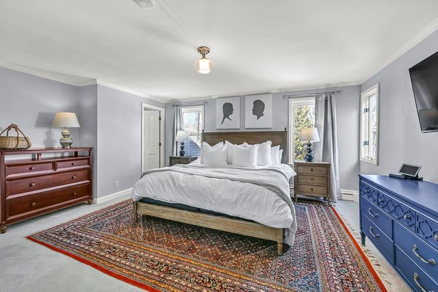 806 E Beaumont AVENUE, Whitefish Bay, WI 53217