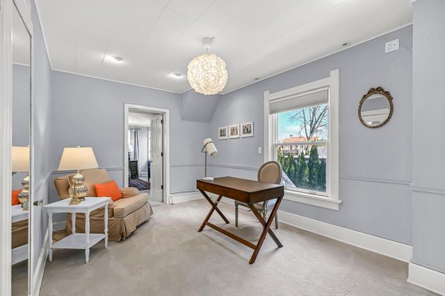 806 E Beaumont AVENUE, Whitefish Bay, WI 53217