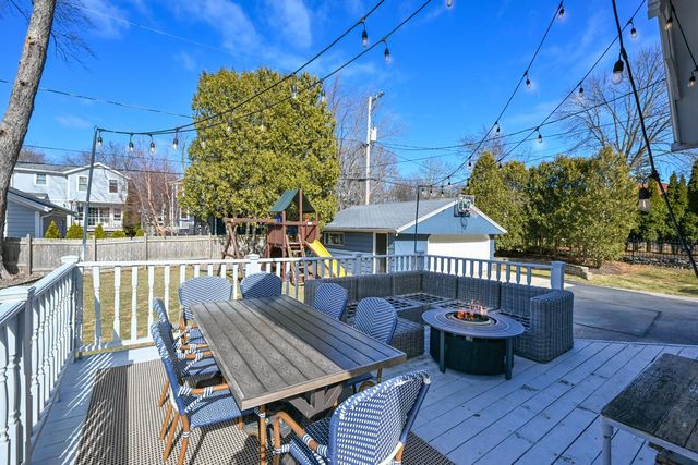 806 E Beaumont AVENUE, Whitefish Bay, WI 53217