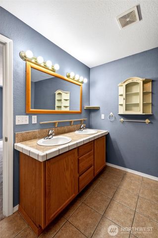 17939 Upland Drive SE, Yelm, WA 98597