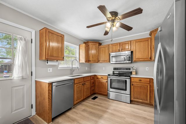 219 TOWBRIDGE DR, Murfreesboro, TN 37129